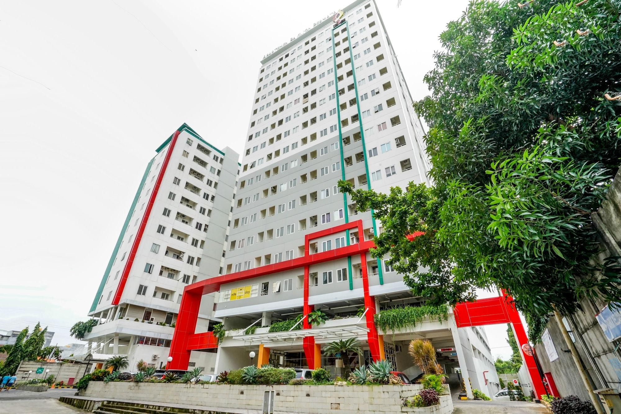 Super Oyo Capital O 91962 Pavilion Permata Surabaya Exterior photo